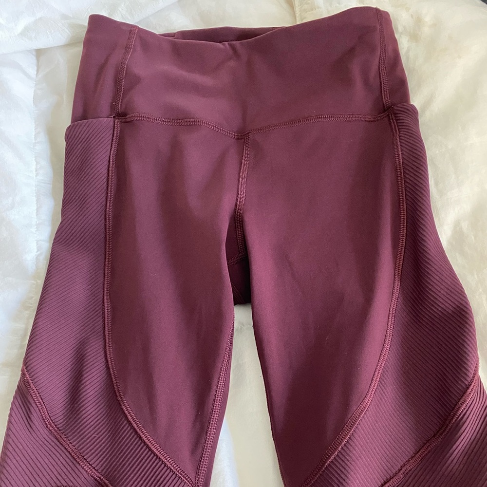 Lululemon 7/8 maroon leggings